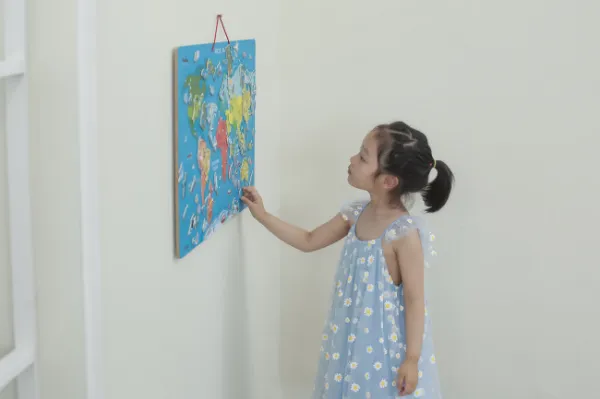 Magnetická tabuľa 2v1 Viga 44508 mapa sveta
