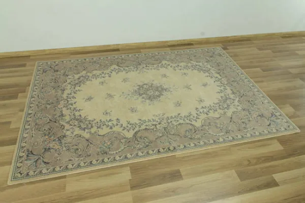 Koberec Isfahan Dafne alabastrový