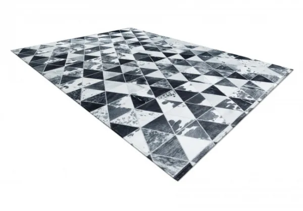 Koberec PATCHWORK 21722 sivý - imitácia kože krava, trojuholníky