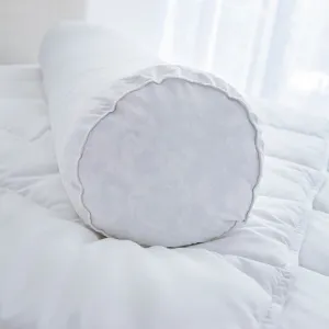 Valček s výplňou z peria