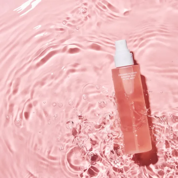 WHAMISA Organic Flowers Damask Rose Petal Mist hydratačná hmla s upokojujúcim účinkom 100 ml