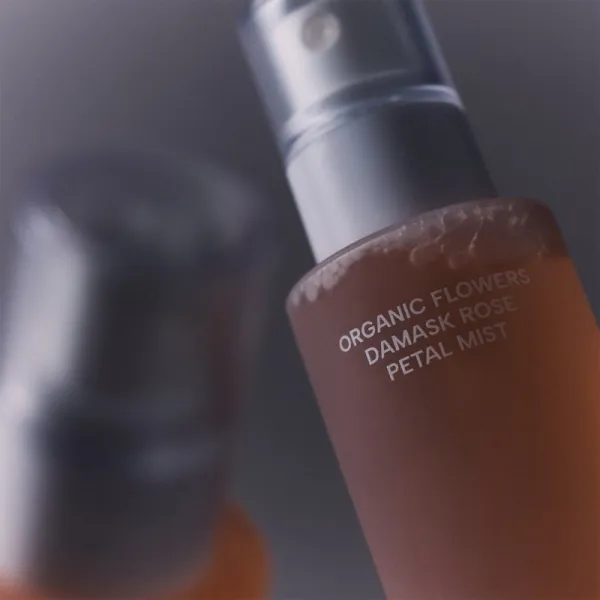WHAMISA Organic Flowers Damask Rose Petal Mist hydratačná hmla s upokojujúcim účinkom 100 ml