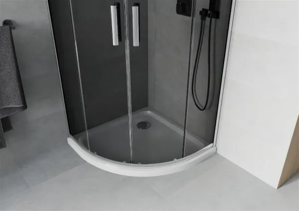 MEXEN/S - Rio štvrťkruhový sprchovací kút 90 x 90, grafit, chróm + vanička so sifónom Flat, biela 863-090-090-01-40-4110