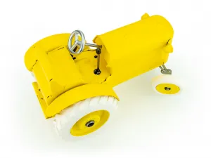 Traktor žltý bez pohonu