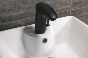 Donner AutoFlow 02 Matný čierny kov 8596220013897