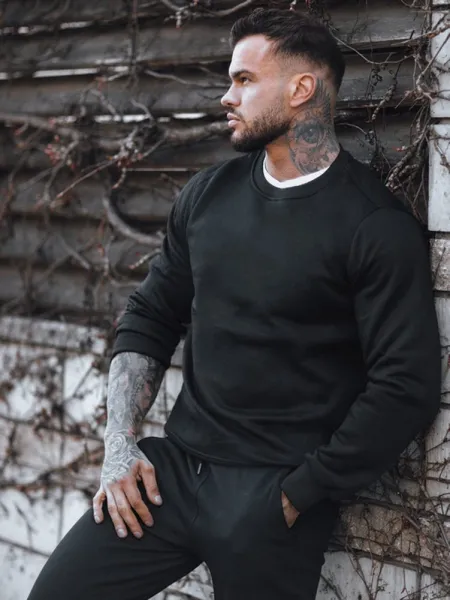 Klasická pánska mikina bez kapucne čierna
