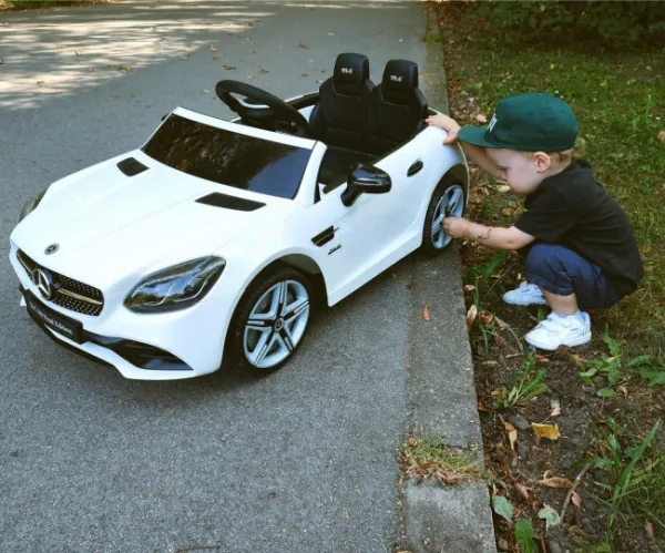 Elektrické autíčko Milly Mally Mercedes-Benz SLC White