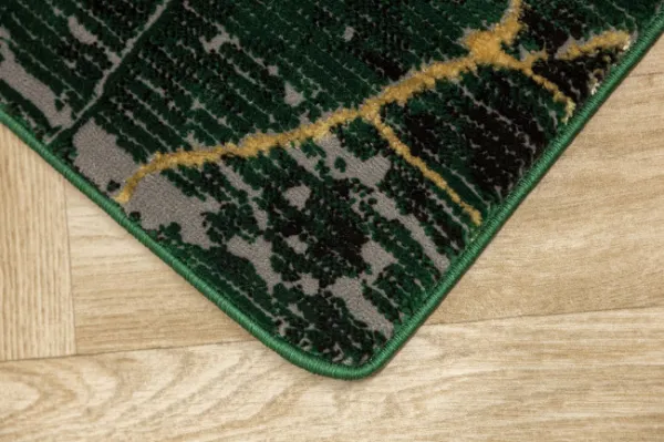 Koberec Diamond K8716Z fľaškovo zelený / zlatý