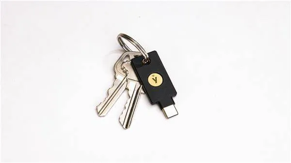 YubiKey 5C NFC USB-C kľúč pre hardvérovú autentifikáciu