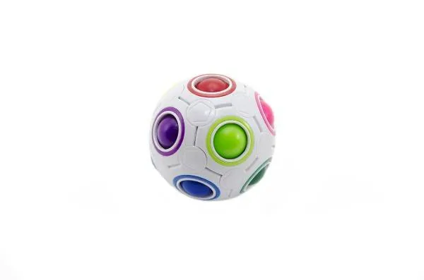 Teddies Hlavolam loptička plast 7 cm