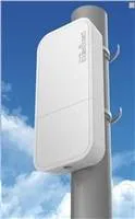 MikroTik wAPR-2nD&EC200A-EU wAP LTE Kit 2024