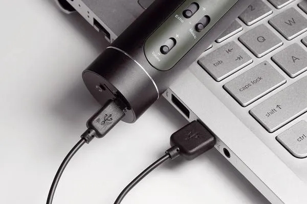 Teddies Mikrofón karaoke Bluetooth, čierna, na batérie, s USB káblom
