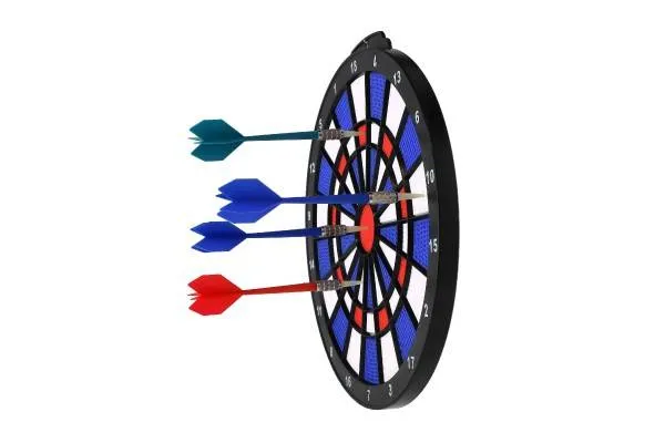 Terč so šípkami 4ks plast priemer 28cm v krabici 39x31x3cm