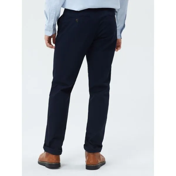 GAP Pants essential khakis in straight fit with Flex - Men