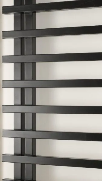HOPA - Kúpeľňový radiátor DARVEL čierna farba - Farba radiátora - Čierna, Rozmer radiátora - 600 × 930 mm, výkon 450 W, Typ pripojenia - Spodný 50 mm RADDAV609031
