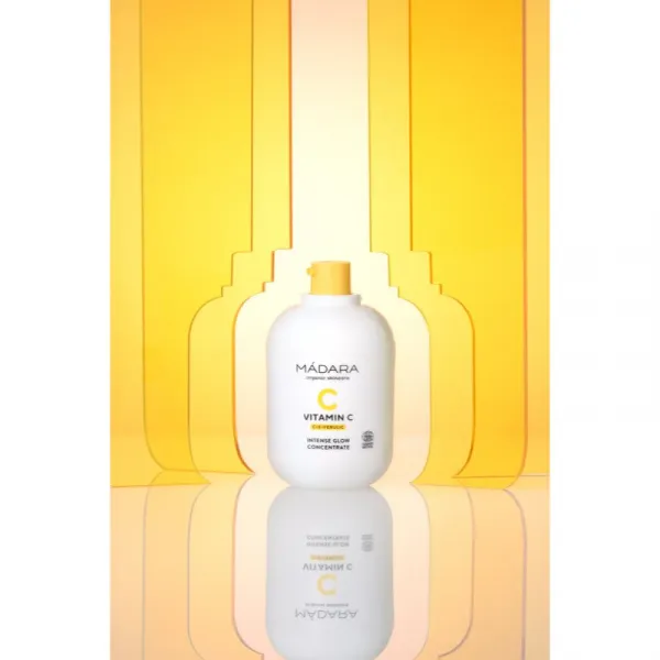 MÁDARA Vitamin C Intense Glow rozjasňujúci koncentrát 30 ml
