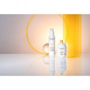 MÁDARA Vitamin C Intense Glow rozjasňujúci koncentrát 30 ml