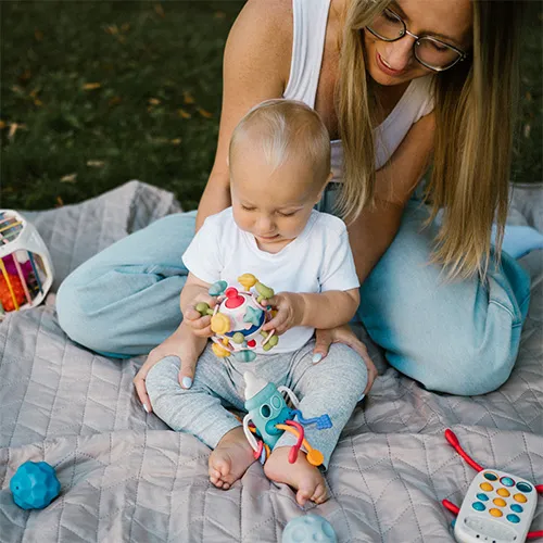 BABYONO Hračka senzorická s hryzačkou Star ball 0m+