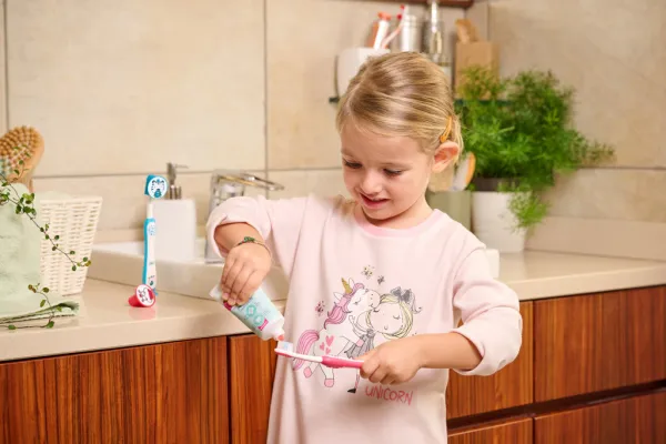 CHICCO Set zubných kefiek pre deti Hippo-Panda 3-6r, 2ks