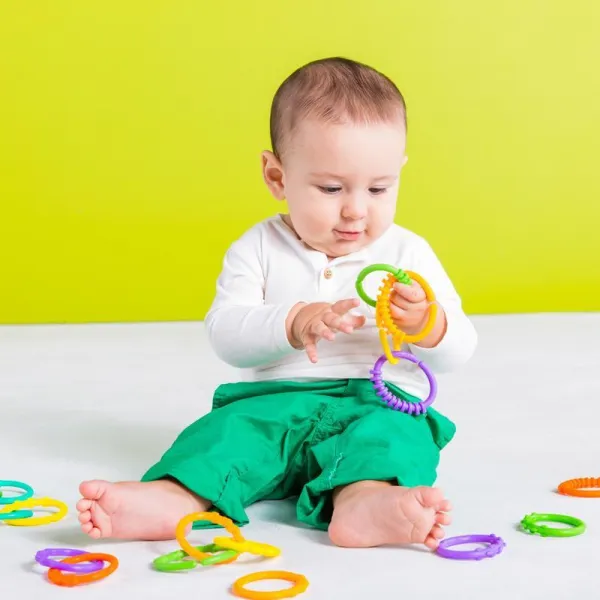 Bright Starts hryzadlo C krúžky 24 ks,BRIGHT STARTS Hryzačka - C krúžky 24 ks, 0m+