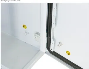 XtendLan 19" venkovní vodotěsný rozvaděč 17U 600x600, krytí IP55, nosnost 65kg, šedý