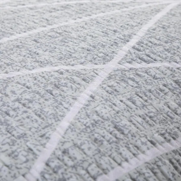 Krepové posteľné obliečky GRAY STRIPES