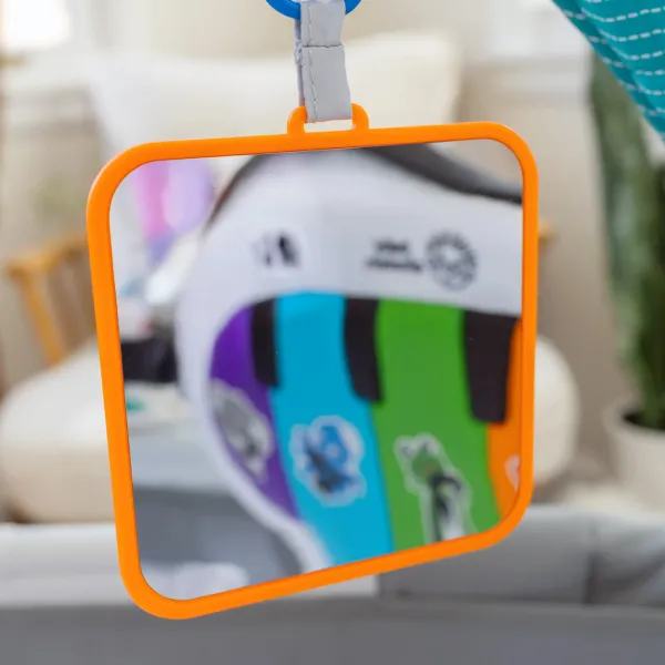 BABY EINSTEIN Postieľka s ohrádkou na hranie a klavírom 3v1 Kick & Snooze™ 0m+