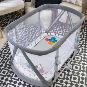 BABY EINSTEIN Postieľka s ohrádkou na hranie a klavírom 3v1 Kick & Snooze™ 0m+