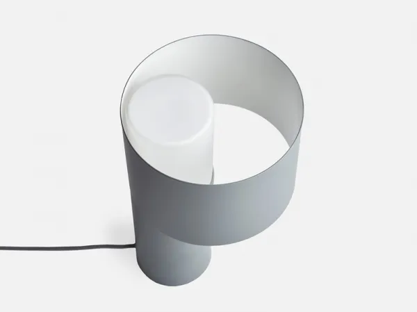 Stolná lampa "Tangent", 3 varianty - Woud Varianta: chladne sivý kov