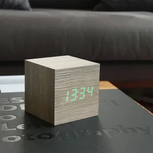 Budík "Cube Click", jaseň / zelená - Gingko
