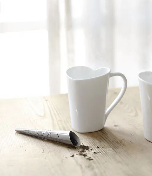 Porcelánový hrnček "To" - Alessi