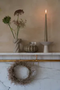 Váza Twist Bulb 12 cm, farba čierna - COOEE