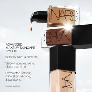 NARS Light Reflecting™ Foundation rozjasňujúci make-up pre prirodzený vzhľad odtieň VIENNA 30 ml