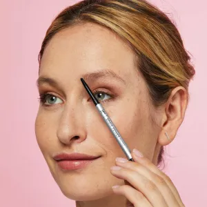 IT Cosmetics Brow Power Micro ceruzka na obočie odtieň Universal Taupe 0.16 g