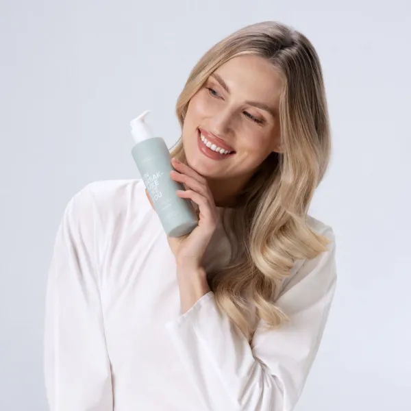 ICONIQUE Professional UNBREAKABLE LIKE YOU Length Strengthening kondicionér na posilnenie dĺžok vlasov 250 ml