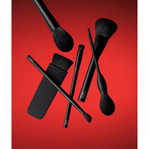 NARS Brush Radiant Creamy Concealer štetec na korektor #10 1 ks