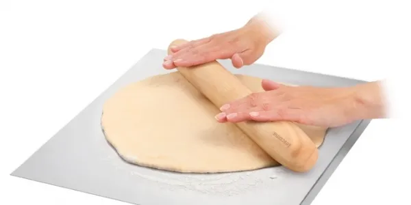 Tescoma Valček na pizzu drevený DELÍCIA 40 cm, ¤ 5 cm