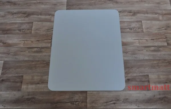 ALOX farebná podložka (120x90) pod stoličky SMARTMATT 5090 PH-strieborná
