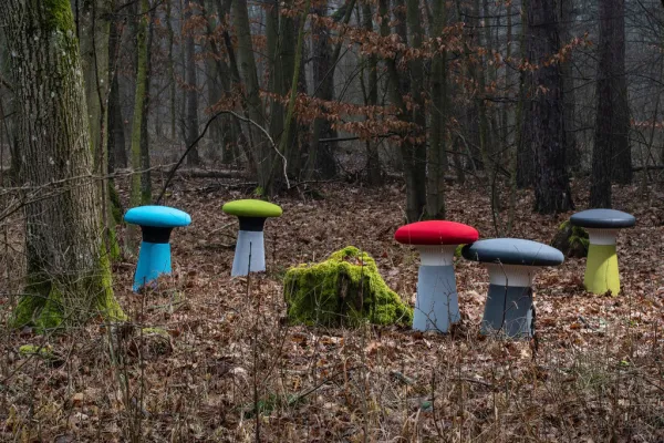 LD SEATING Designový taburet FUNGHI, FU-50/50-N1 čierna