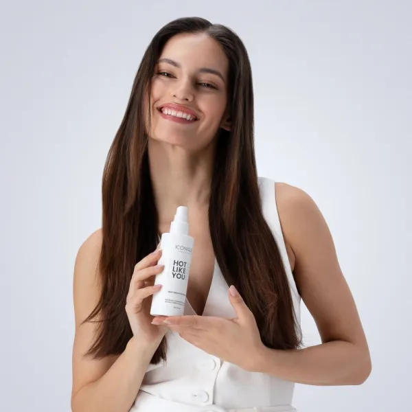 ICONIQUE Professional HOT LIKE YOU Heat-protection ochranný sprej na tepelnú úpravu vlasov 200 ml