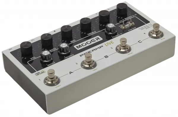 MOOER Preamp LIVE Gitarový zosilňovač