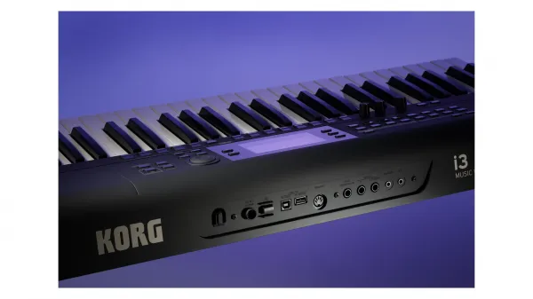 Korg i3 MB Workstation