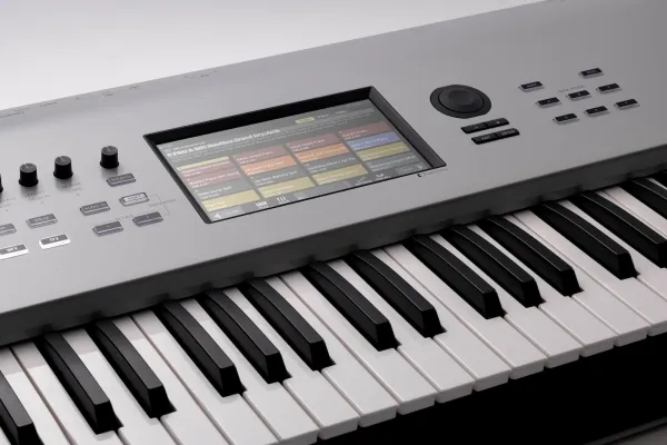 Korg Nautilus-61 AT Gray