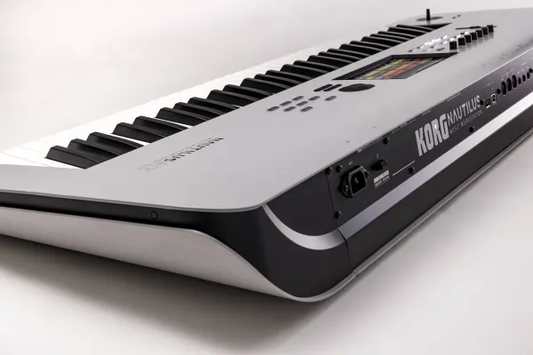 Korg Nautilus-61 AT Gray