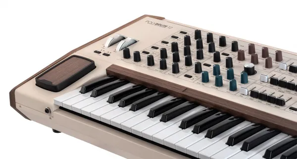 Arturia PolyBrute 12 Syntetizátor