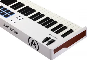 Arturia KeyLab Essential 88 mk3 MIDI keyboard White