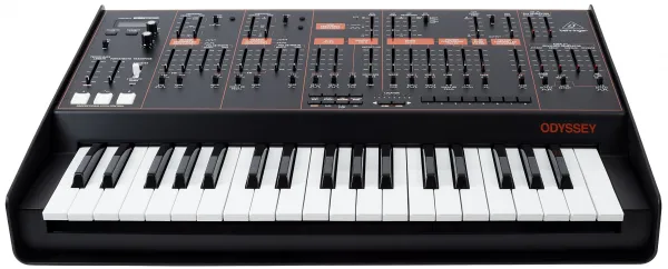Behringer Odyssey Syntetizátor