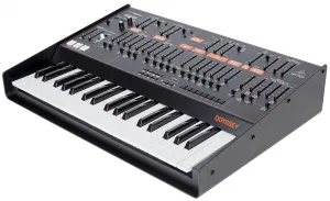 Behringer Odyssey Syntetizátor