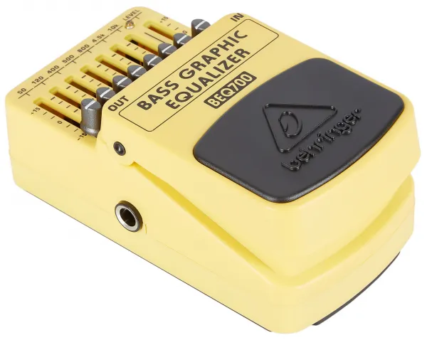 Behringer BEQ 700 Basgitarový efekt