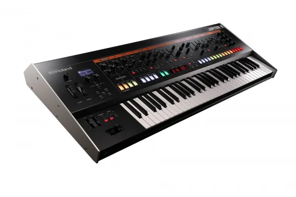 Roland Jupiter-X Syntetizátor